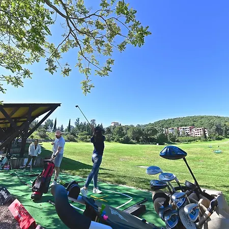 L'esquinade J3 029 By Interhome Apartman